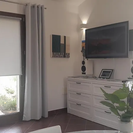 Dependance Pavoncella Apartment *
